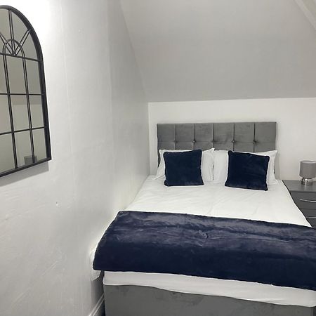Hometel Digs Hidden Gem Large Comfy Home Can Sleep 15 Braunstone Town Exteriér fotografie